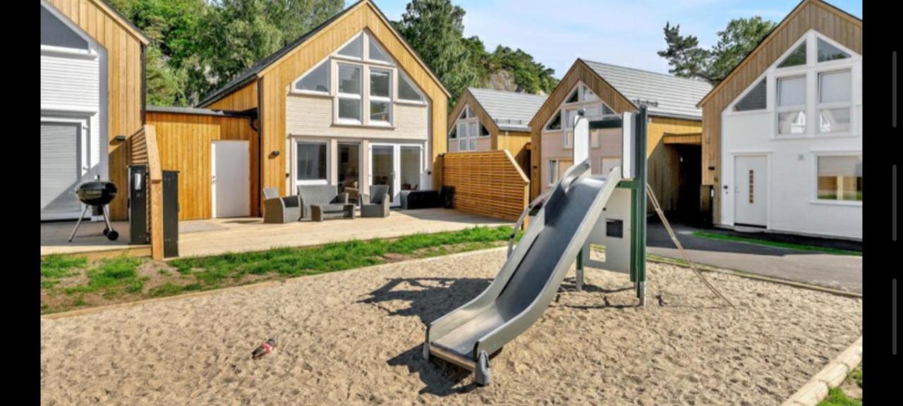 Med 4 Soverom Holiday home Kristiansand